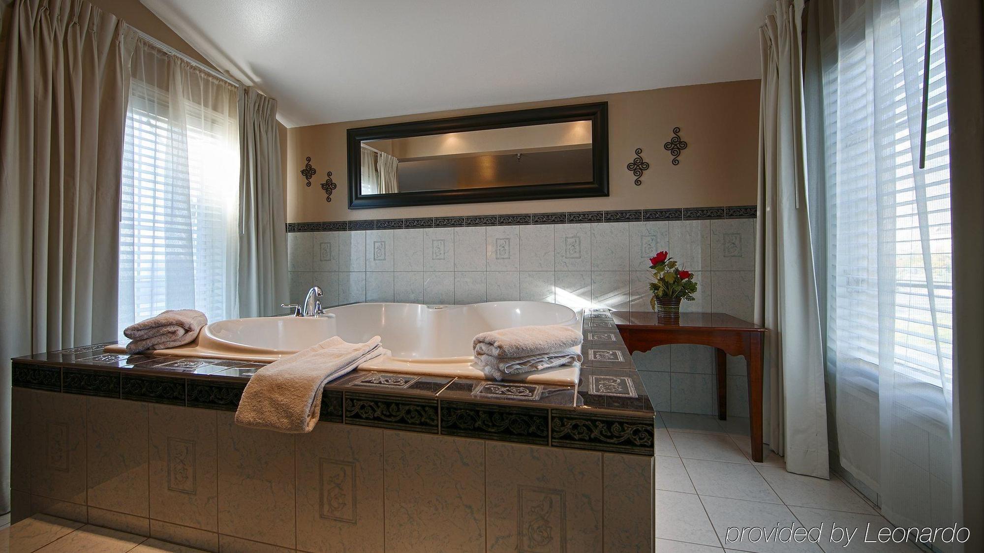 Western Mountain View Hotel 3*